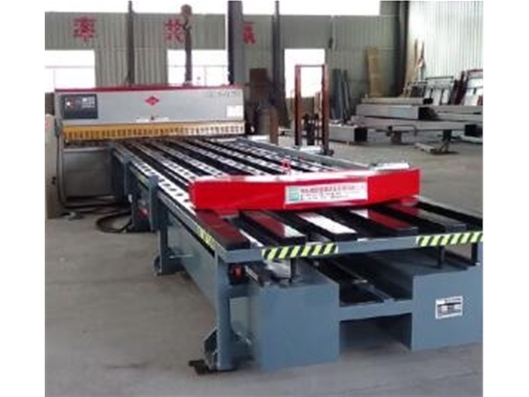 數(shù)控剪板送料機